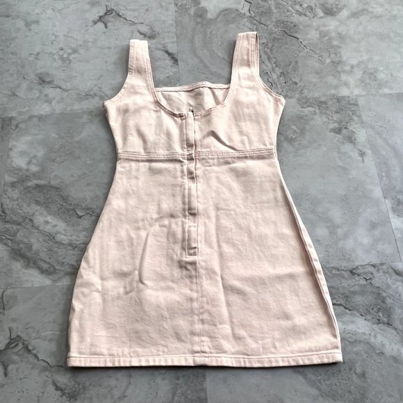 NWT Lioness Plush Pink Denim Overall Jumper‎ Dress Size Large L (fits like a 6) - Picture 2 of 3